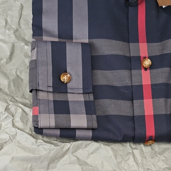 Burberry Blue and Red Casual Button Down Shirt - Picture 6 of 6